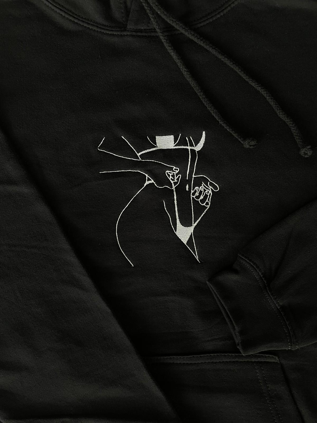 Bluza z outlinem ze zdjęcia