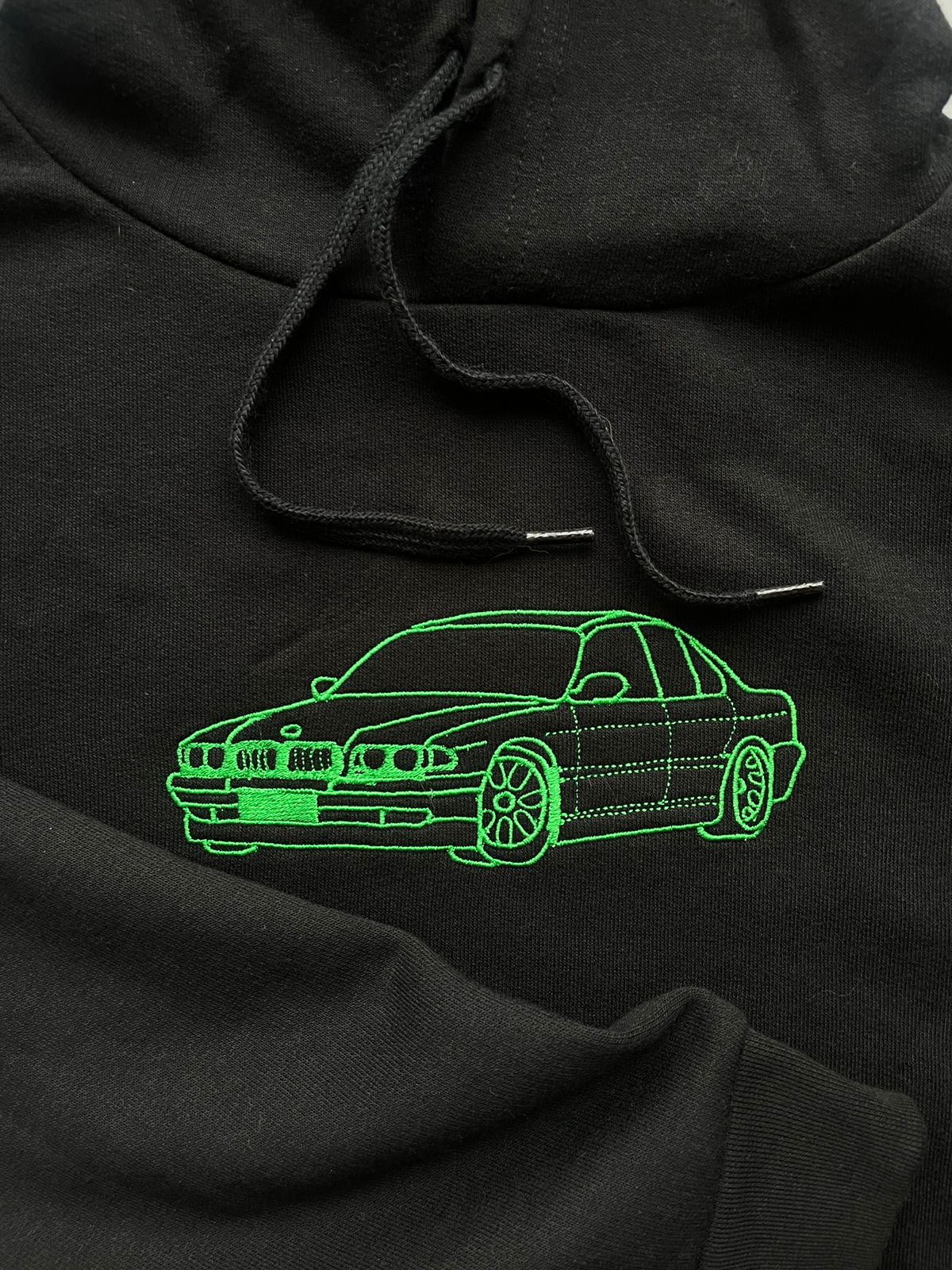 Bluza z outlinem ze zdjęcia