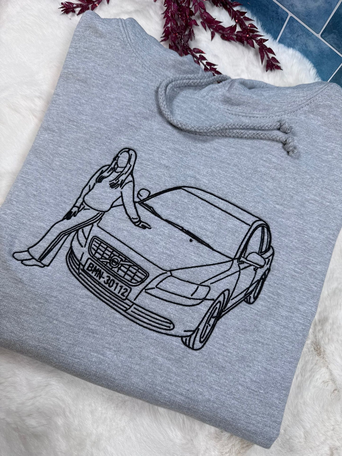 Koszulka z outlinem ze zdjęcia